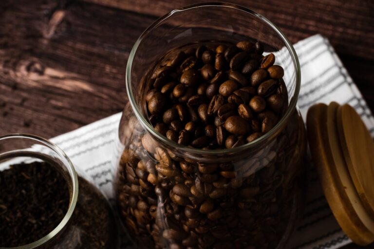 Uložte doma kávu tak, aby neztratila své jedinečné aroma